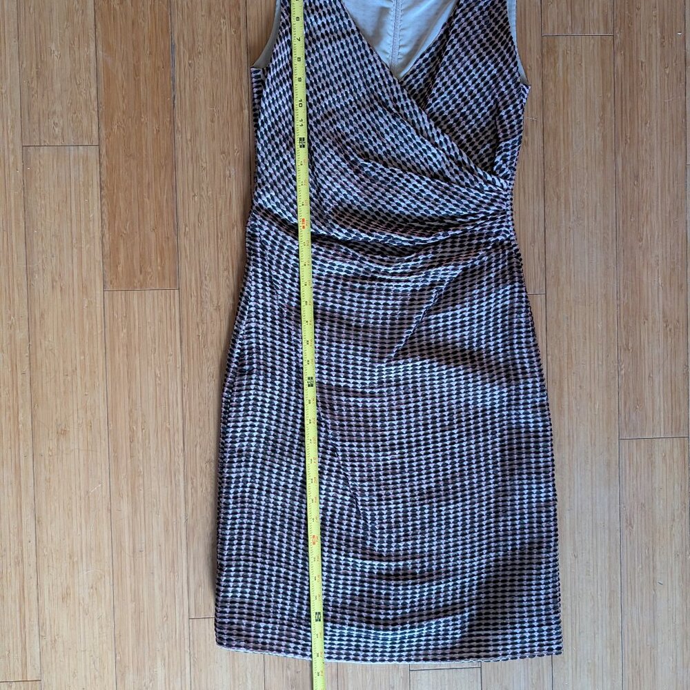 Valentino textured dress - size 4 tan with black and hot pink details - Picture 4 of 8